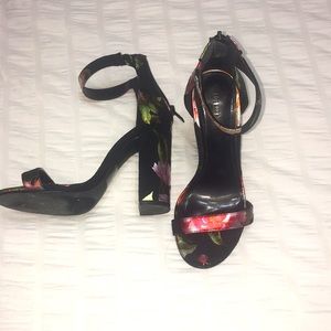 Floral heels, size 5.5, worn once. JustFab